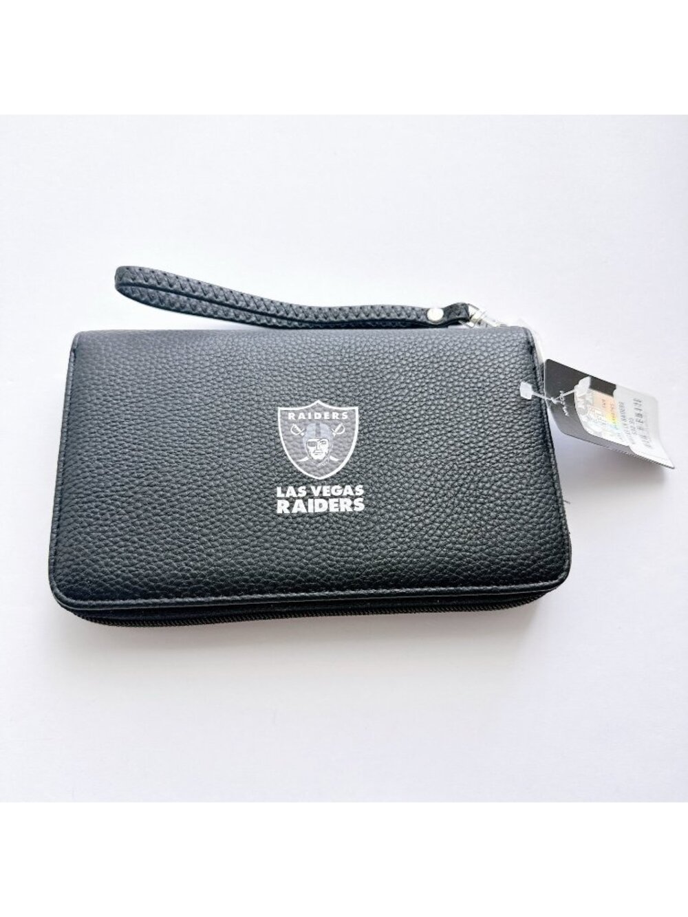 Las Vegas Raiders NFL Black Zip Around Wristlet Wallet New With Tags
